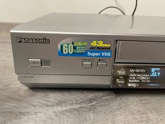 S-VHS videorekordér Panasonic NV-SV121 s TBC a 3D DNR - 2