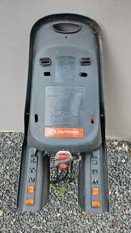 Sedačka na kolo Author - 2