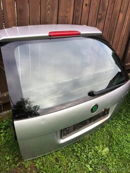 ŠKODA OCTAVIA 2 FACELIFT STŘÍBRNÁ KOMBI DÍLY - 2