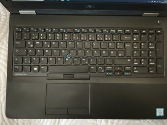 Notebook Dell Latitude E5570 2,4GHz, 16GB RAM, 256GB SSD - 2