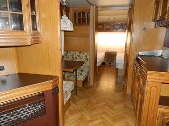 CHATA NA KOLECH - dvouosý karavan Hobby Prestige - 2