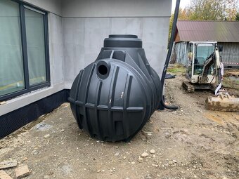 Plastová retenční nádrž na vodu - Atlantis 4000l - Nová - 2