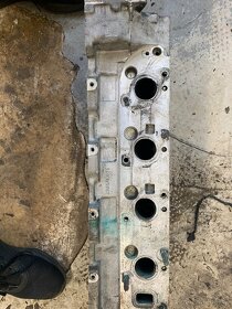 Hlava válců Mercedes 638 - 2