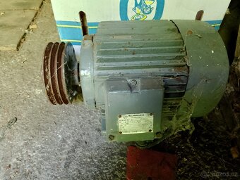 2x 3 fázový elektromotor - 2