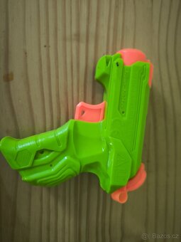 Malá vodní pistole Zn. NERF - 2