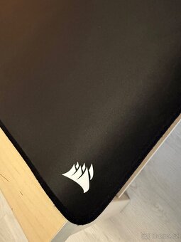 Herní podložka pod myš Corsair XL černá - 2