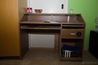 Psací / PC stůl - 2