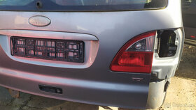 Ford Galaxy 5-té dveře STŘÍBRNÉ levé zadní světlo 2005 - 2