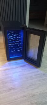 Vinotéka Guzzanti GZ 08 - 2