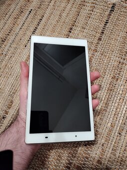Lenovo TAB4 8" IPS, - 2