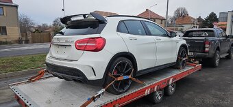 Mercedes Benz GLA - 2