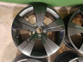 17" alu 5x112 6,5J et41 Superb - 2