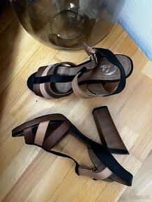 Kožené sandály Baťa ,vel.38 - 2