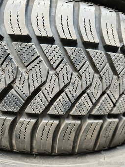 235/40r18 95V  Maxxis  ap2 - 2