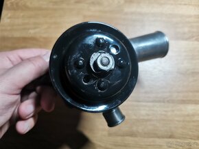 B38 Škoda 100 110 1000 MB 105 120 vodní pumpa - 2