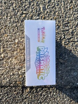 Pokémon TCG Prismatic Evolutions Elite Trainer Box - 2