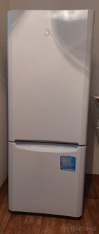 Lednička INDESIT BIAAA 10P - 2