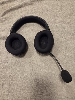 Sluchátka Razer Barracuda X Chroma Black - 2