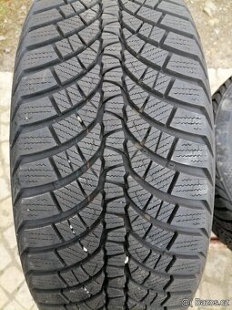 225/45/18 zimni pneu MICHELIN a KUMHO 225/45 R18 - 2