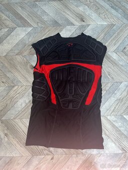 Chránič těla PROTO - 2
