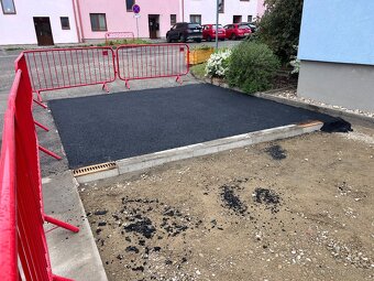 Pomocnik na stavbach - 2