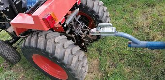 Hakotrak 1400 s vlečkou - 2