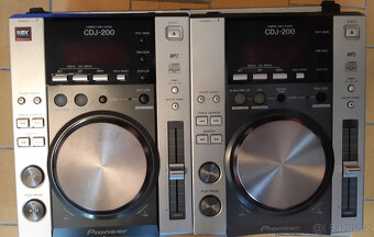 CD Player Pioneer CDJ - 2