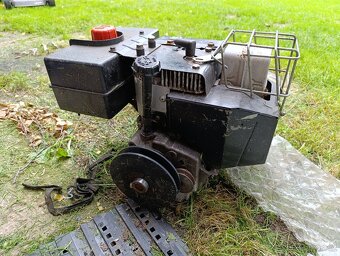 Benzínový motor 8hp Tecumseh - 2