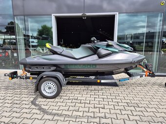 Sea - Doo RXP XRS Apex 1+1-up 300hp Audio + vozík - 2
