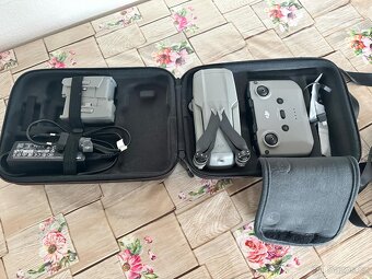 Dron DJI Mavic Air 2 Fly More Combo - 2