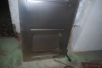 Avia A15 - A21T Furgon - NOVÝ plech zadních dveří - 2