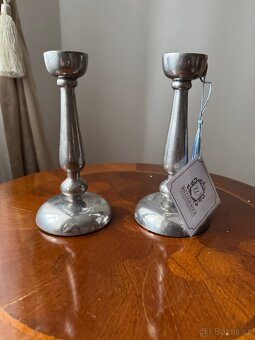 Párový mosazný postříbřený svícen na jednu svíčku - 2