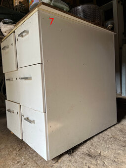 Nábytek do prodejny, stánek, kiosk, vitríny - 2