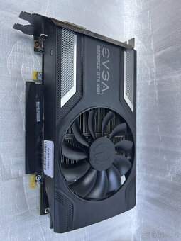 gtx 1060 6gb a Nvidia quadro k2200 - 2