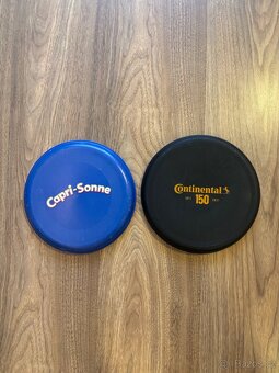 Dětská švihadla a dva diskové talíře - 2