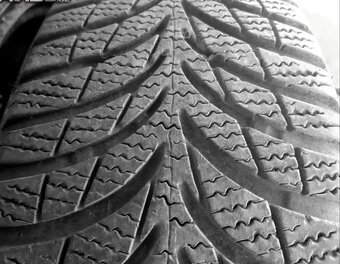 Po 2ks zimních pneu 175/65 R14: - 2