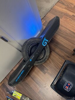 Prodám Onewheel GT (GTS design) - 2