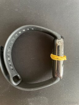 Rozbité xiaomi band 8 ND - 2