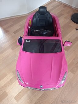 Dětské auto Mercedes AMG. - 2