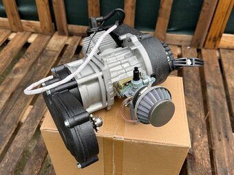 Motor 49ccm 2T s EL. Startérem - 2
