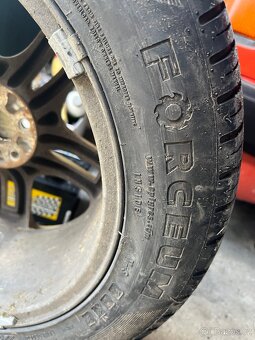 Letní pneu 225/55 r17 - 2
