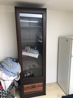 ZA ODVOZ.. gauč, skříně.. - 2