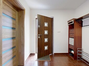 Prodej patrového rodinného domu 124 m², pozemek 549 m² - 2