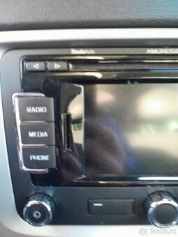 RÁDIO S NAVIGACÍ ŠKODA OCTAVIA 2 - 2