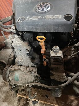 Motor Golf 4 1.6 SR - 2