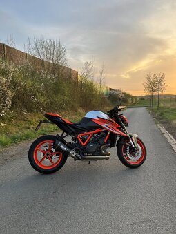 KTM SuperDuke 1290 2022 - 2