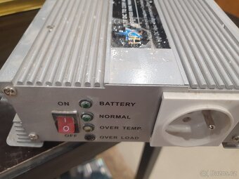 Měnič 12v/230v HQ - 2
