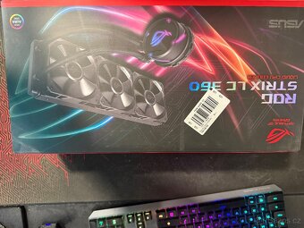 Asus Rog Strix LC 360 - 2