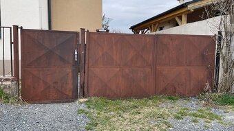 Dvoukřídlá železná brána / vrata s brankou - 2