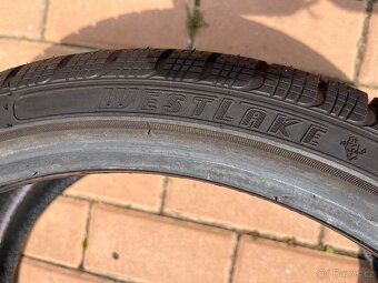 Zimní pneu 225/35 R19 - 2